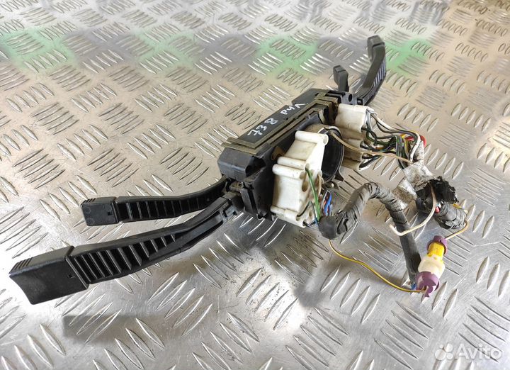 Переключатель подрулевой Audi 80/90 1986 1991