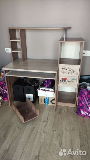 Стол компьютерный