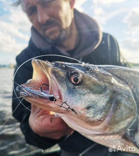 Стример / муха на жереха, окуня, судака