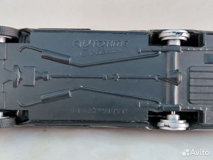 Модель автомобиля чайка газ-13