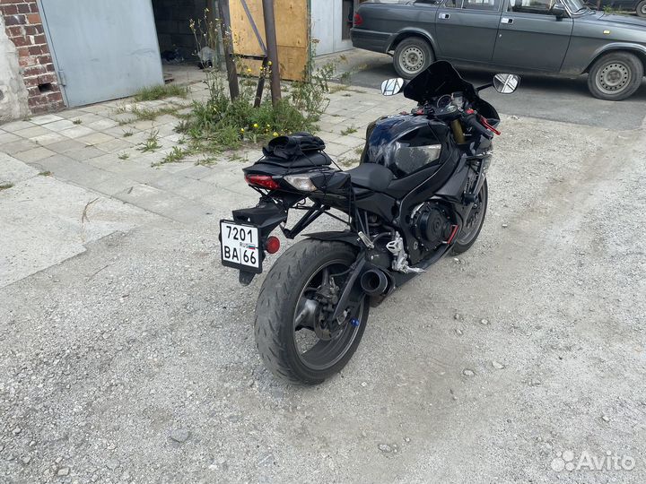 Suzuki gsxr 750