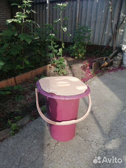 Ведро туалет