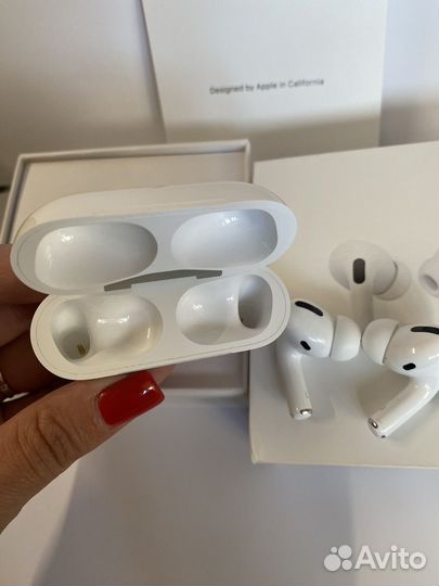 Беспроводные наушники Apple AirPods Pro