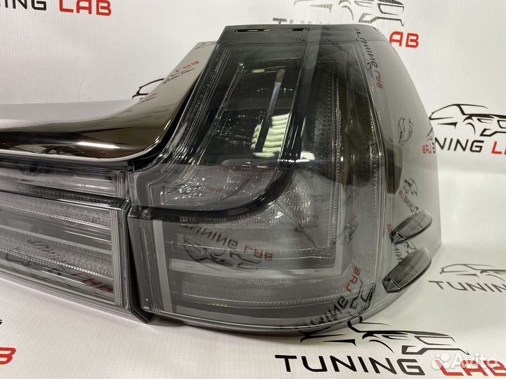 Lexus LX570 LX450d Стоп сигналы Black Vision