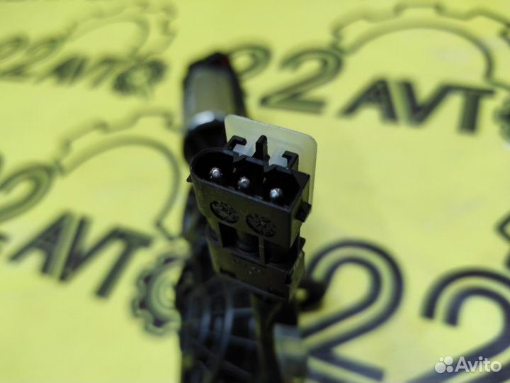 Петля замка багажника Bmw X5 E70 N52B30 12.2008