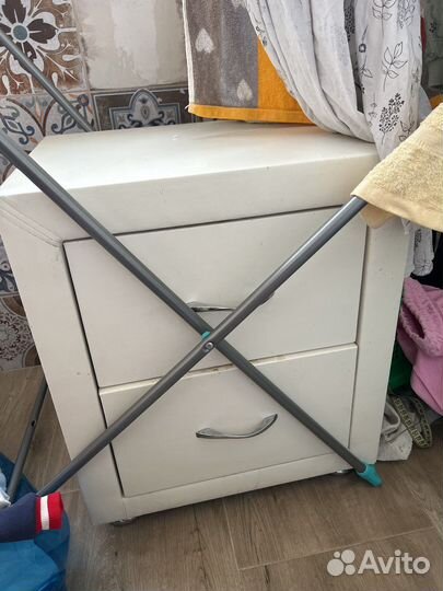 Тумба прикроватная