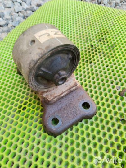 Подушка кпп Mitsubishi Lancer 9 1 2006