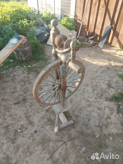 Прялка старинная