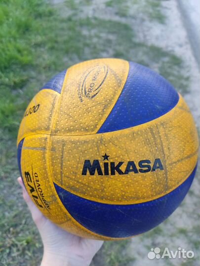 Вылейбольный мяч