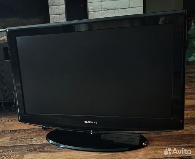 Телевизор ЖК 32 дюйма Samsung LE32R81B