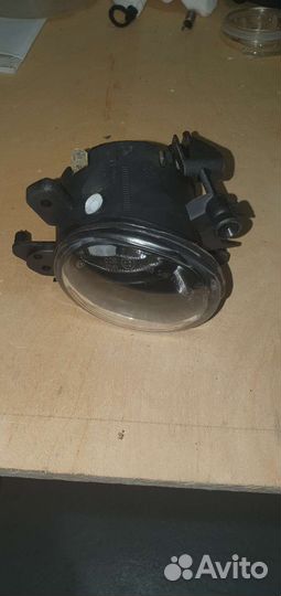Противотуманная фара mercedes 1305200029