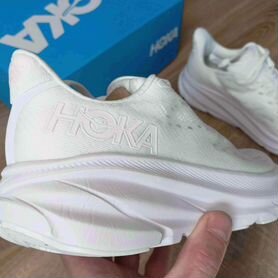 Беговые кроссовки hoka clifton 9