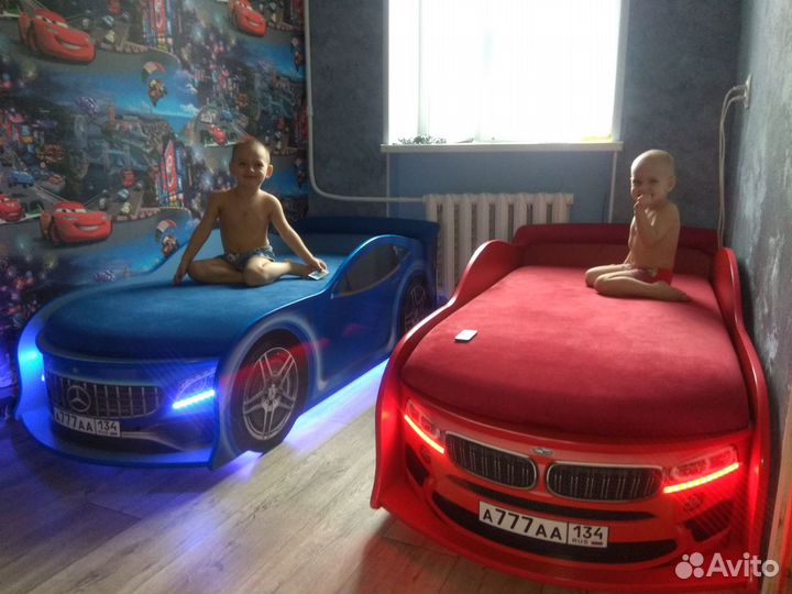 Кровать машина