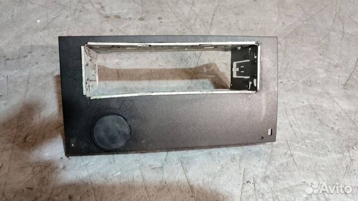 Рамка магнитолы Ford Transit Connect 2009