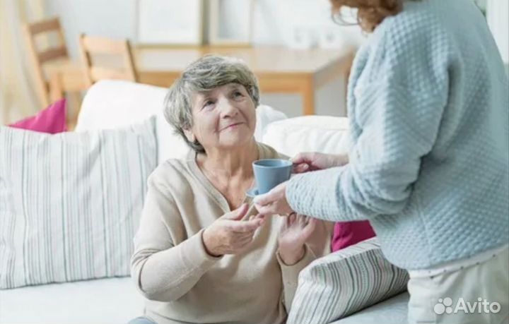 Сиделка для пожилого человека