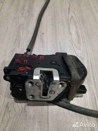 Замок задней двери KIA sportage 3 Прав