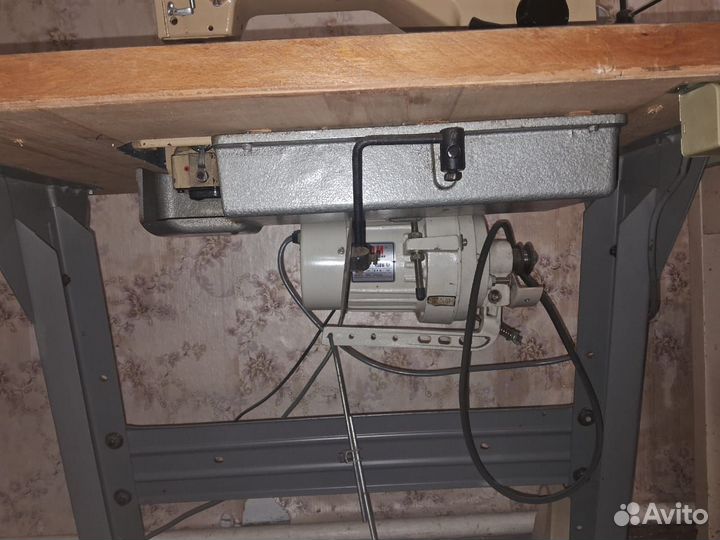 Швейная машинка минерва