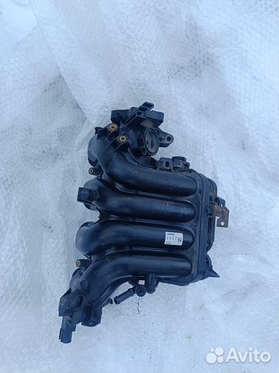 Впускной коллектор Мазда 3 бк 1.6