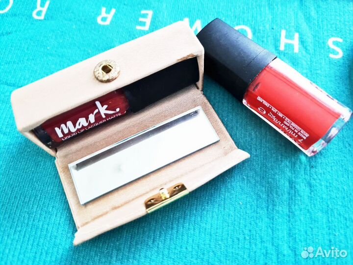 Футляр с зеркалом