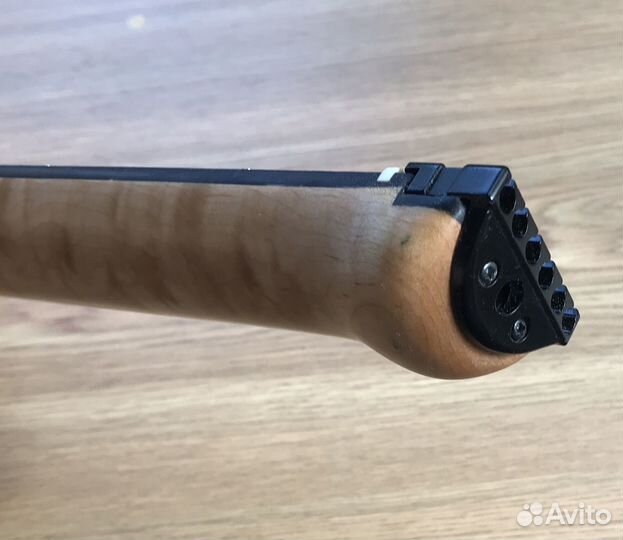 Гриф гитары