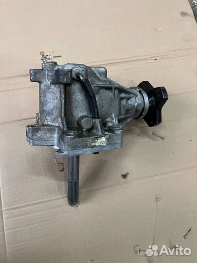 Раздаточная коробка 33100-JG200 Nissan X-Trail 201