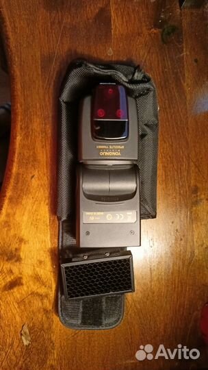 Вспышка yongnuo 568 ex