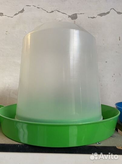 Кормушки поилки для кур