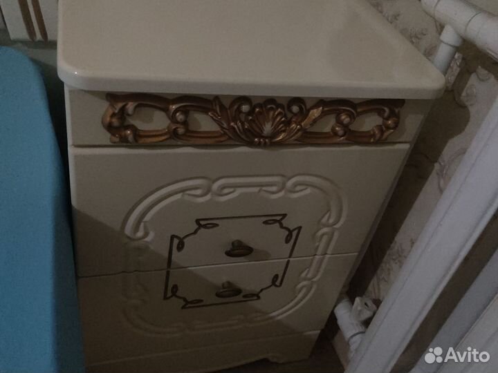 Тумба азалия