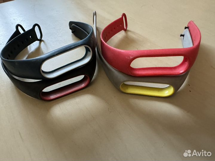 Фитнес браслет (ремешки) на Xiaomi Mi Band 2