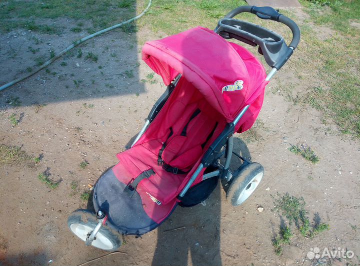 Коляска детская прогулочная