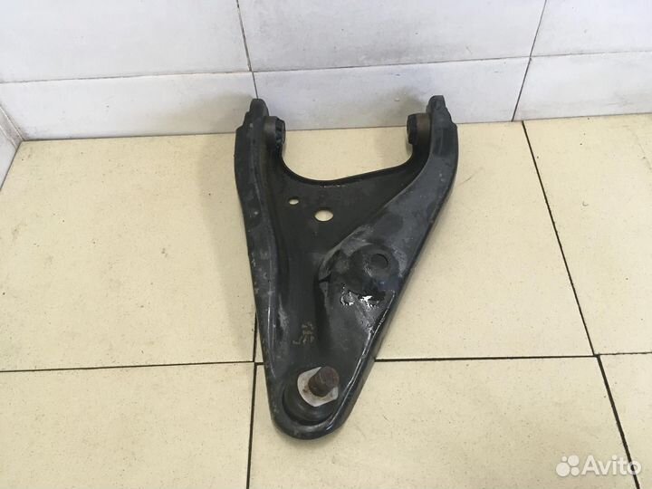 Рычаг передний левый Sandero 2014