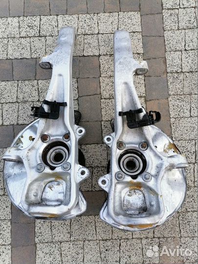 Поворотный кулак левый правый Мерседес MB GLS W166