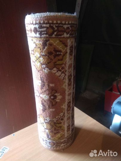 Коврик, подушки, пледы, одеяло