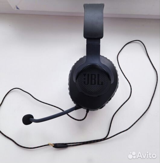 Игровые наушники JBL quantum100