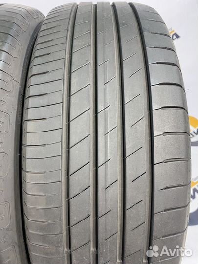 Goodyear EfficientGrip Performance 215/55 R18