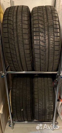 Bridgestone Blizzak VRX 215/55 R18 95S