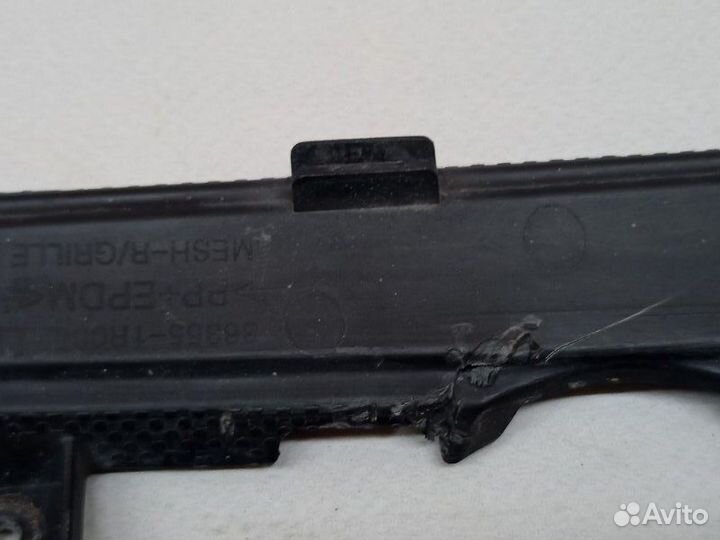 Кронштейн решетки радиатора левый Hyundai Solaris