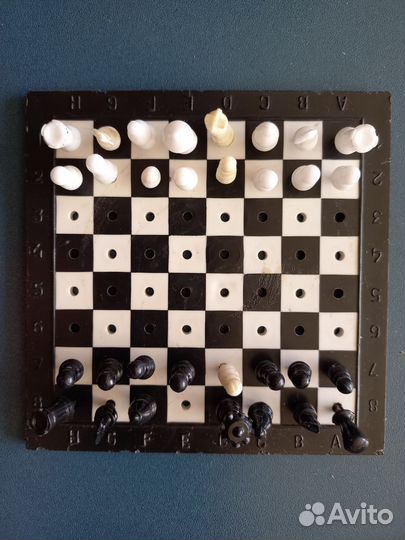 Шахматы дорожные СССР, рамки слайдов