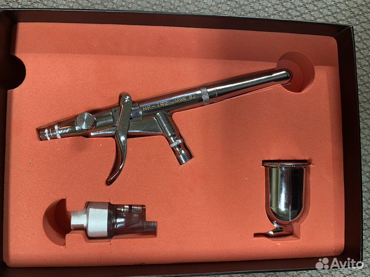 Аэрограф Iwata Revolution HP-TR2