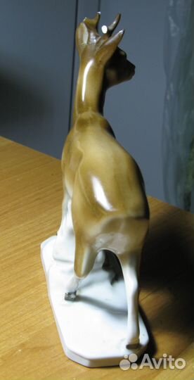 Статуэтка фарфоровая «Олень». Германия. Середина 2