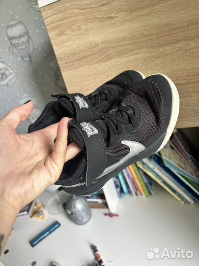 Кроссовки nike детские