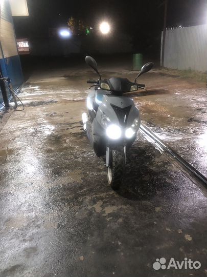 GX Moto F3