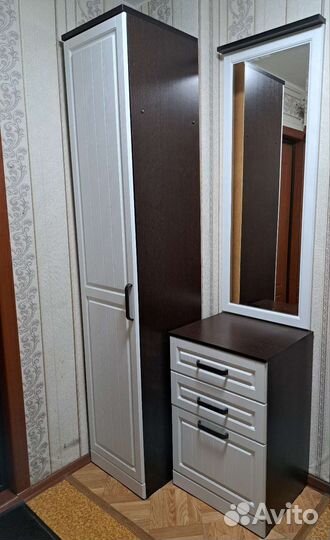 Шкаф в прихожую б/у