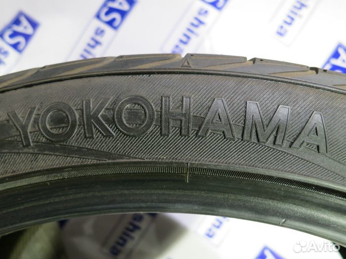 Yokohama Advan Sport V103 265/35 R20 102M