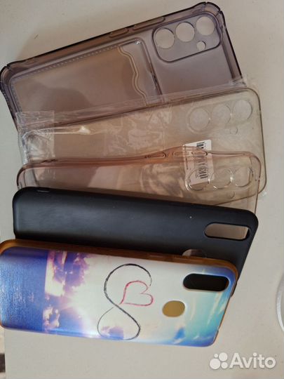 Чехлы на телефон