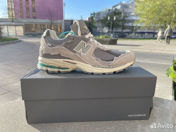 New Balance 2002r protection pack