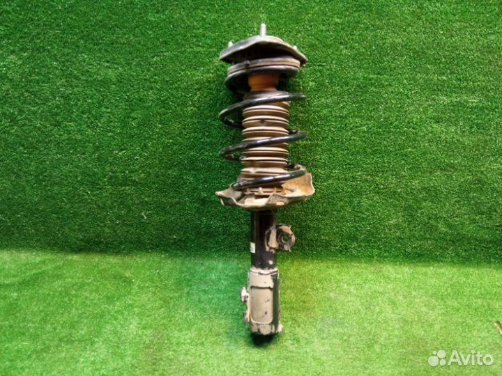 Амортизатор Toyota Corolla ZRE210 1ZR 2020