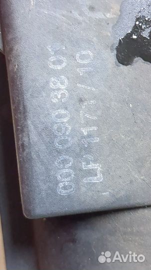 Корпус воздушного фильтра Mercedes Sprinter, 2005