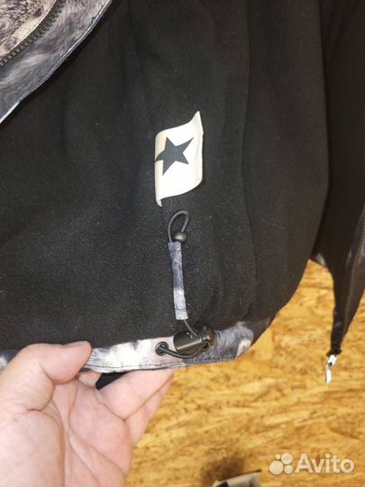 Зимняя куртка и шапочка