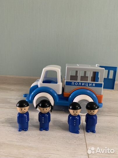 Полицейская машинка